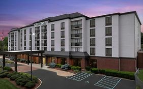 Courtyard By Marriott Bloomington